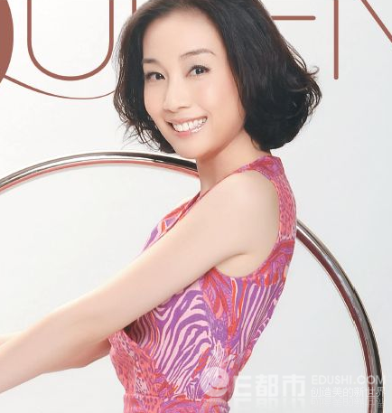 江美仪年轻时候的照片,江美仪的老公吴君祥资料照片