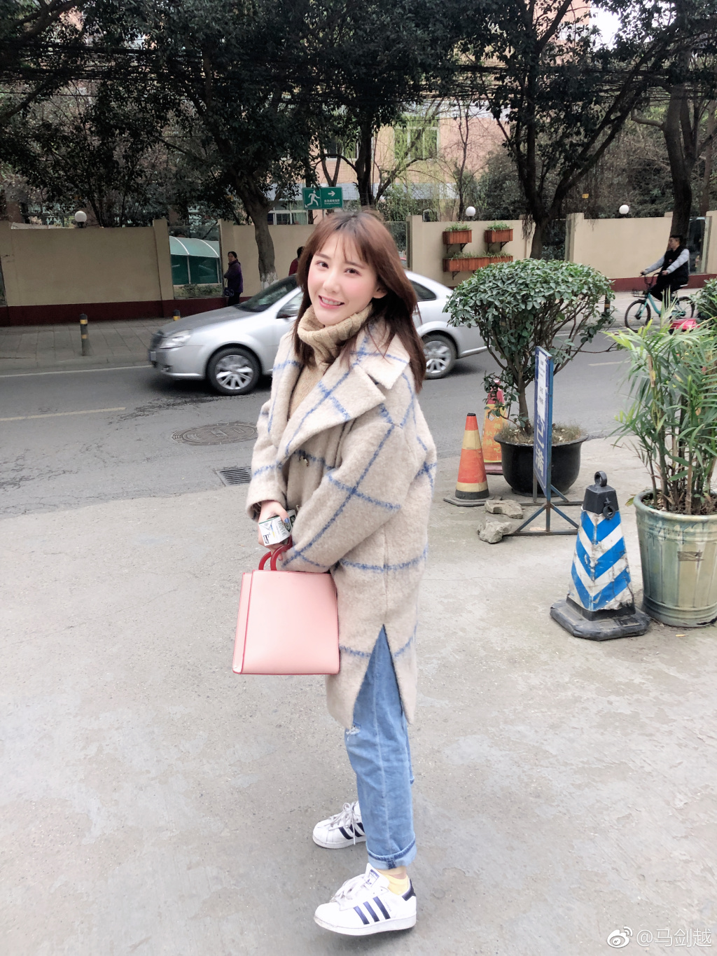 ����Խ�ĸ�ѧУ��ҵʲôѧ�������μ�����������һ�ڣ�