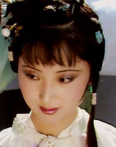 陈晓旭为什么要出家?点评陈晓旭的长相很罕见