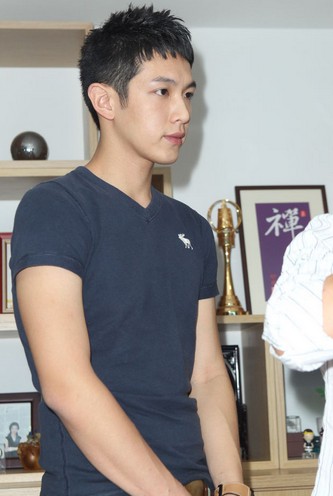 柯震东是富二代吗?柯震东的父亲是做什么的