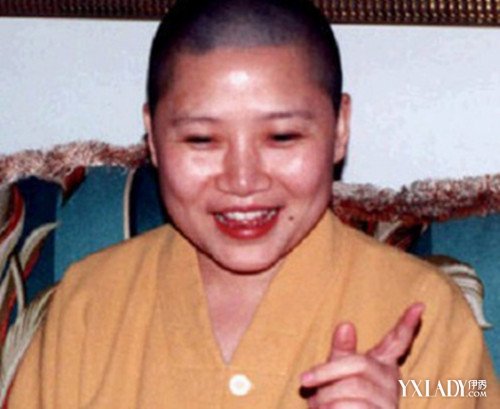 李娜为什么出家当尼姑?李娜是耀一法师吗