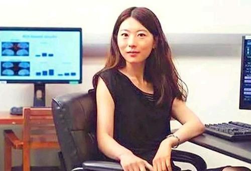 何碧玉高考750分是真的吗?她现在的情况怎么样