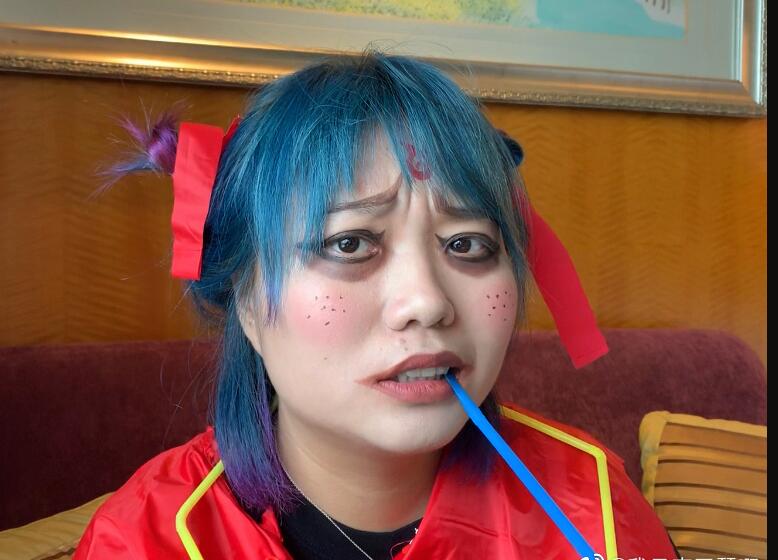 李雪琴家世如何她是北大的吗,吴亦凡为什么要回复李雪琴的梗