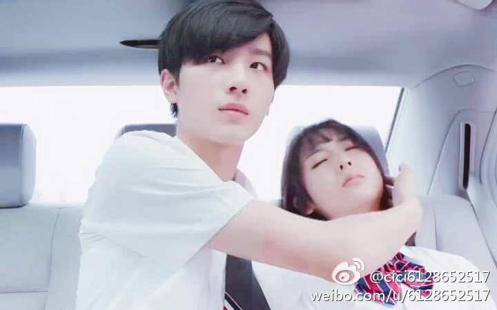 邢菲和李宏毅是情侣吗结婚没?邢菲真实身高多高