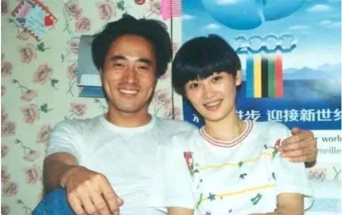 杨立新和徐帆是什么关系,他为什么没娶了宋丹丹