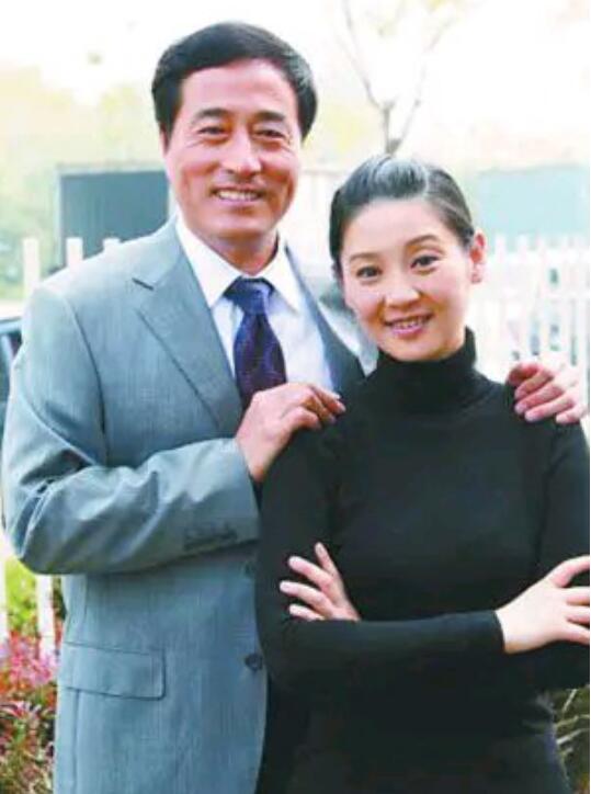 �����º��췫��ʲô��ϵ����ΪʲôûȢ���ε���