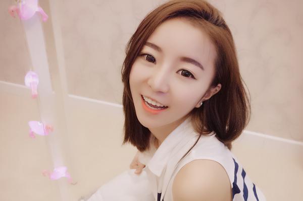 小潘潘和小峰峰是什么关系?小潘潘是主播吗在哪个平台直播