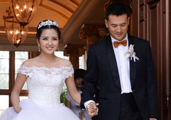 赫子铭否认离婚 赫子铭家庭背景显赫?