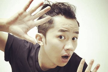 王祖蓝的父亲是谁?王祖蓝是黄光亮儿子是假的