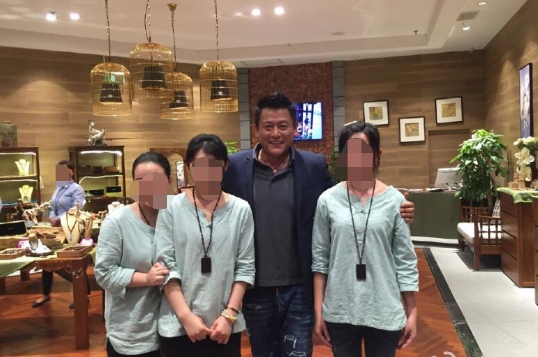 魏骏杰的老婆是干嘛的,魏骏杰现在的生活状况很惨吗?