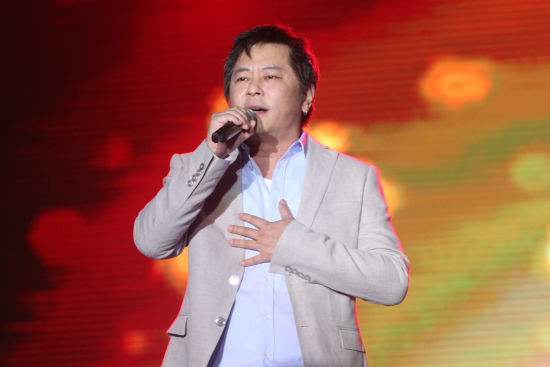 王杰被谁下毒毒哑嗓子真相揭秘,王杰和张学友谁厉害?