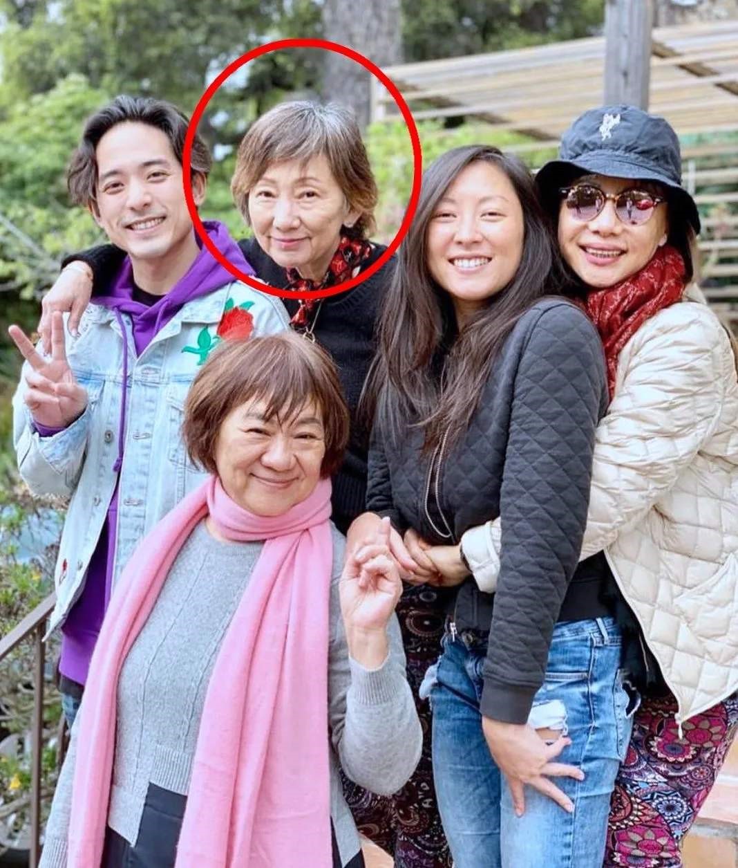 吴正元年轻时候照片,她第一任丈夫和现任丈夫分别是谁?