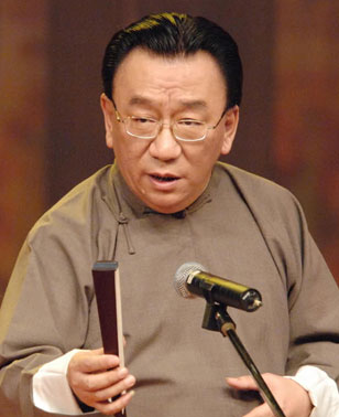 王自健为什么叫小王爷?王自健的师傅是谁
