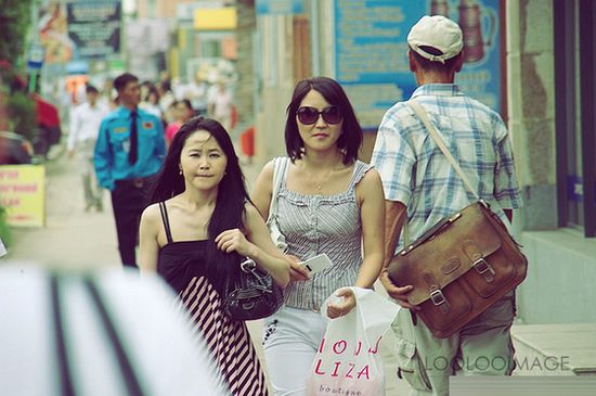 一夫二妻晚上怎么过?揭秘外蒙古一夫二妻的生活