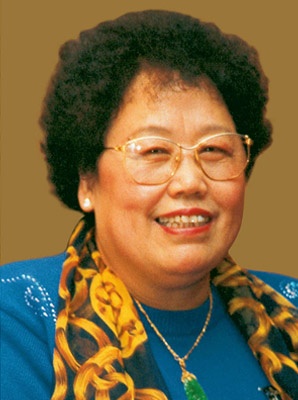 陈丽华前夫是谁?陈丽华发家史揭秘