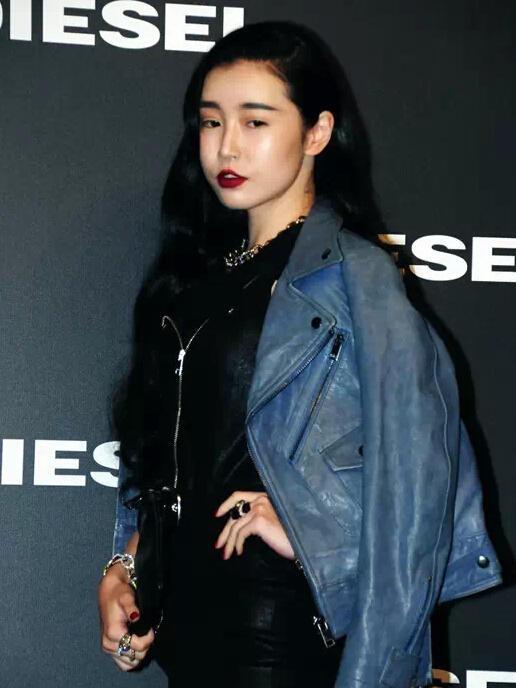 张辛苑为什么叫母神?张辛苑未ps照太吓人图片