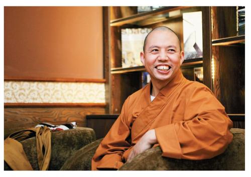 延参法师出家前妻子是谁?延参法师为什么出家