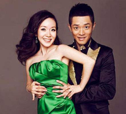 曾毅老婆李娜怀孕照片,曾毅为什么不娶玲花?