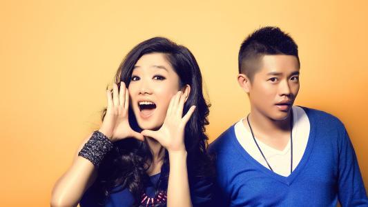 曾毅老婆李娜怀孕照片,曾毅为什么不娶玲花?