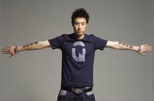 潘玮柏不火的背后原因揭秘,潘玮柏灵异事件竟是花心被女鬼缠上