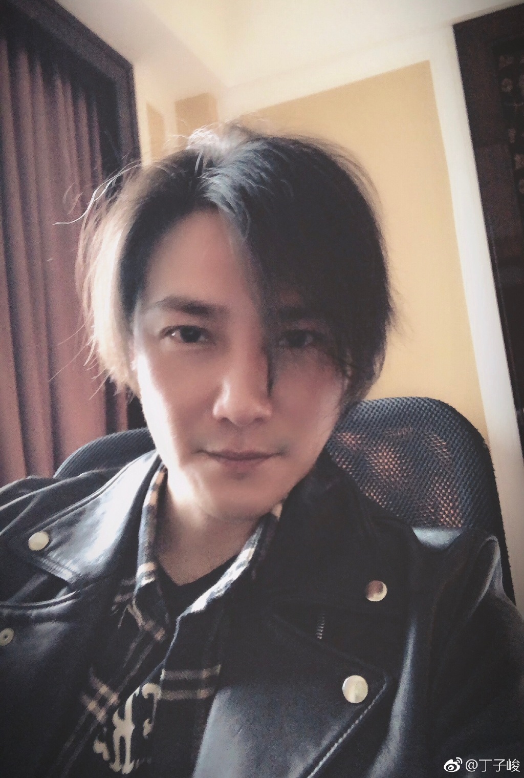 丁子峻的父亲丁博资料,丁子峻和老婆吉祥有孩子吗