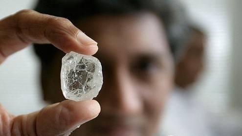 现在钻石最大的产出国是哪个?现存世界最大的钻石戒指是什么?