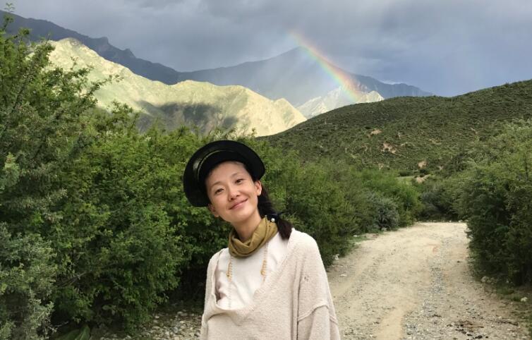 倪景阳和吴倩莲好像对比图,倪景阳现在老公是谁?