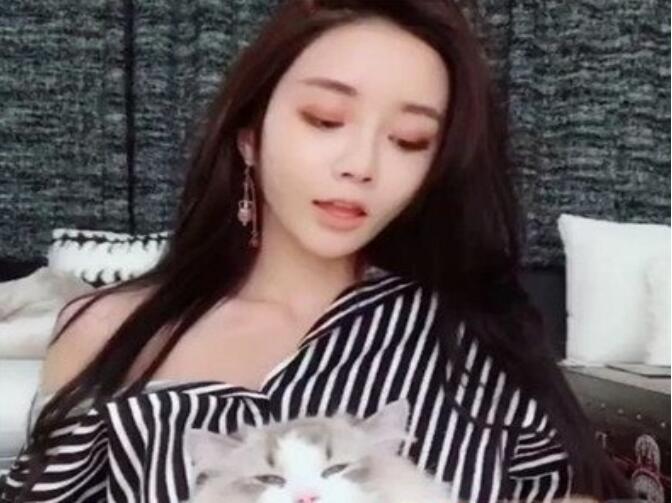 yy��ɱ��Ϊʲô���쵼����Ů�������Ͻ���