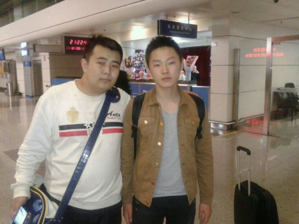 �����ǲ��Ǹ�������������Ӧ������̨����һֱû�뿪