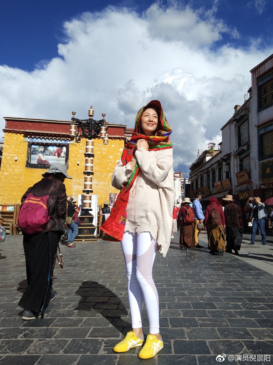 倪景阳身高这么高为什么嫁比她矮的男人,她三点式大长腿逆天!