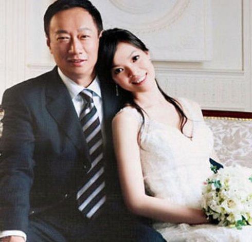 富士康郭台铭几个老婆简介,郭台铭为何大举投资美国?
