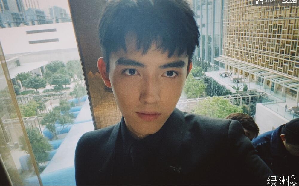 陈雨昂和陈飞宇一点也不像都是陈红生的吗,陈雨昂做什么工作