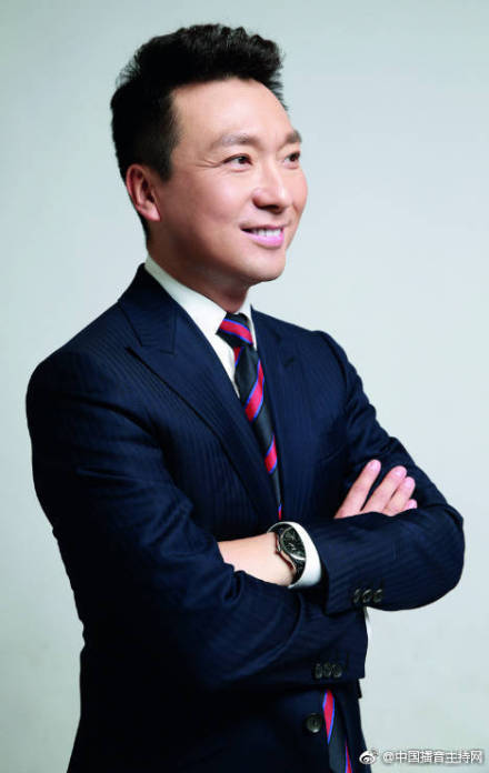 康辉妻子刘雅洁年轻时的照片,他们两个人为什么不要孩子不买房?