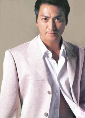 何家劲在惠州开公司做什么生意?何家劲老婆是金素梅吗