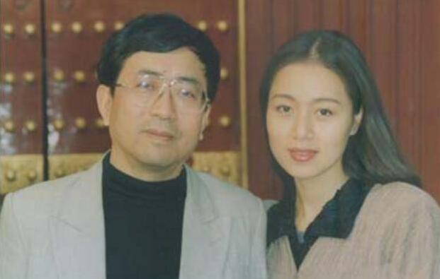 马兰结过几次婚?马兰年轻时的美丽照片