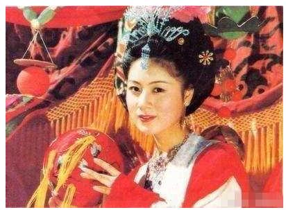 马兰结过几次婚?马兰年轻时的美丽照片