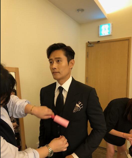李秉宪宋慧乔脱肛门事件是什么,李秉宪私生活混乱导致两人分手真假?