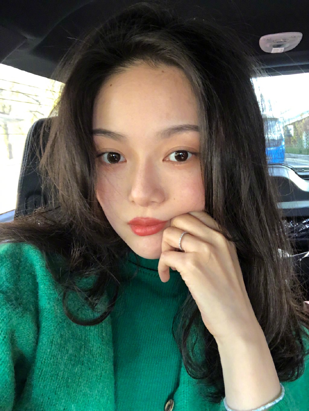 晚晚风格什么意思,雷晚莹(晚晚)家有钱吗?