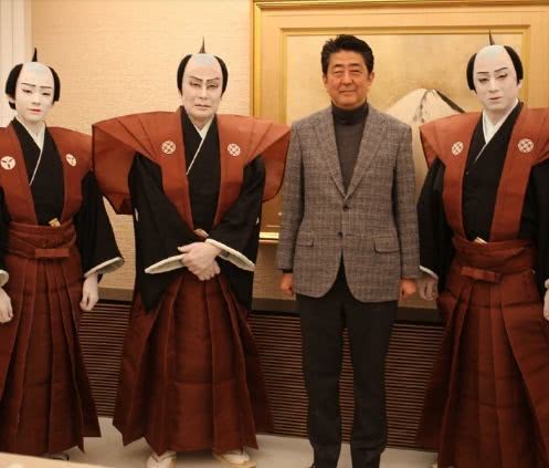 日本歌舞伎等于豪门吗,歌舞伎世家在日本地位如何?