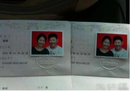 候祥老婆照片,候祥为什么长不大?