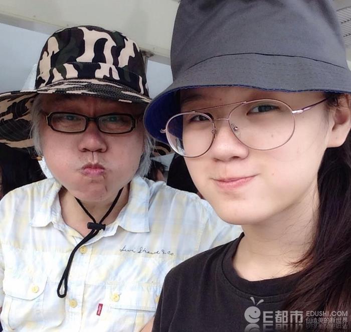 林靖恩为什么婚礼取消?林靖恩老公李坤城年轻时照片