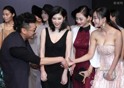 艳星为富豪陪酒照曝光,女星陪酒价格曝光赵薇最高