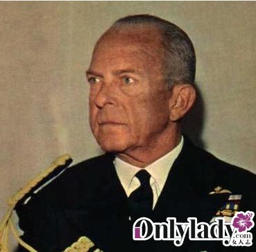 ά������Ů���������Һ�����ܣ�ŷ�����Ҷ�������ͼ��