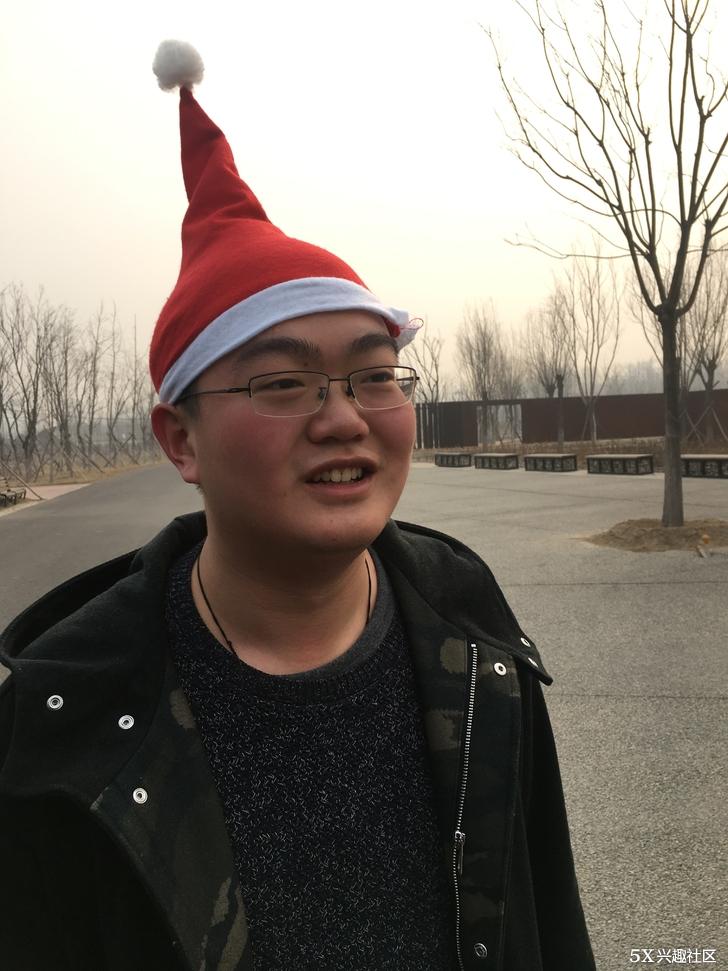 逗斗车姚昱是富二代很有钱吗?他是姚振华什么人