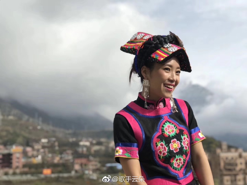云朵为什么不嫁刀郎,刀郎为什么不要云朵了?