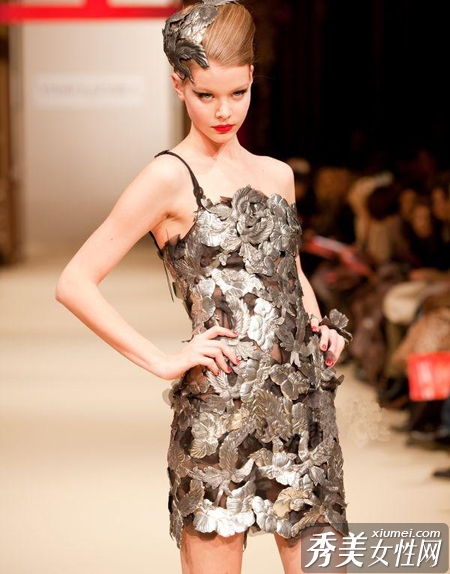 热点关注!揭秘大S婚纱品牌