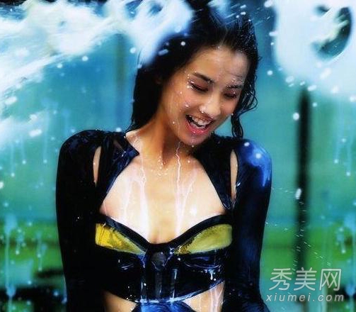 ����Ȧ20��Ů���ѹ��·�������