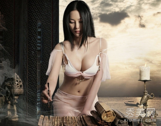 张馨予任人摸胸旧照流出 靠F巨胸上位史曝光