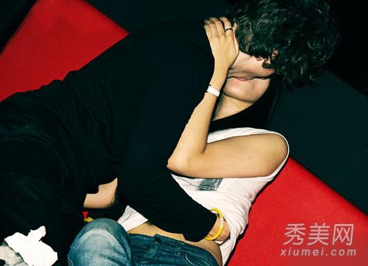 �𺳺�������Ȧ��20���Գ���