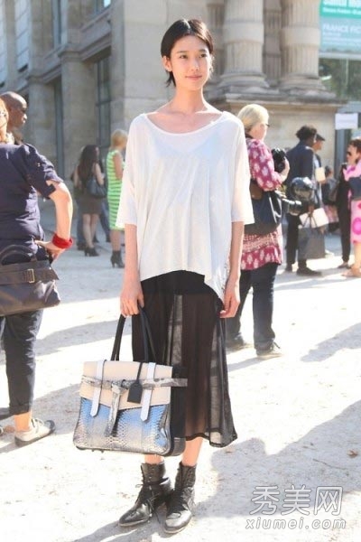 ������Ů͸��װ �����������Ը�